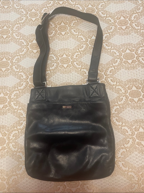 Perlina Handbags - PERLINA Black Leather Shoulder Bag